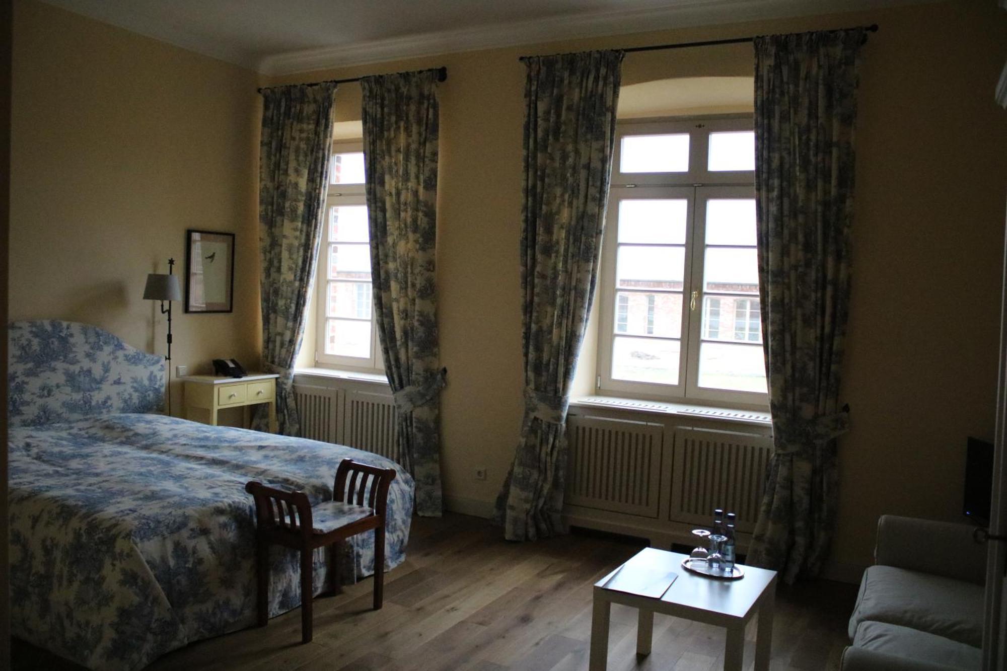 Schloss & Gut Hotel 4*