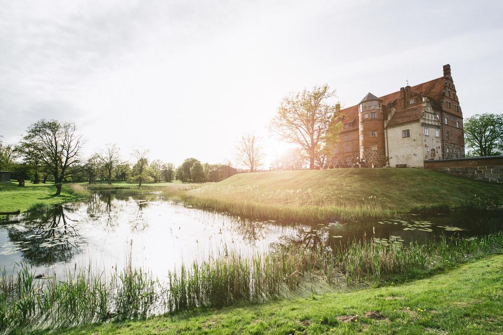 Schloss & Gut 4*